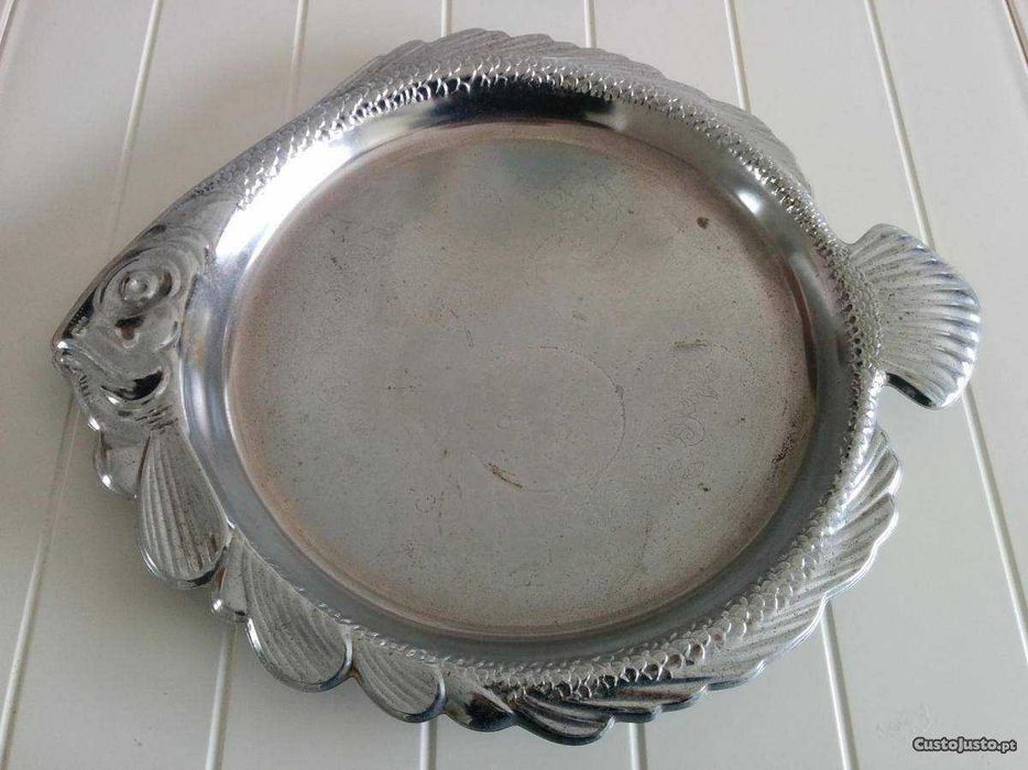 Prato/Tabuleiro formato de Peixe447346784862873600