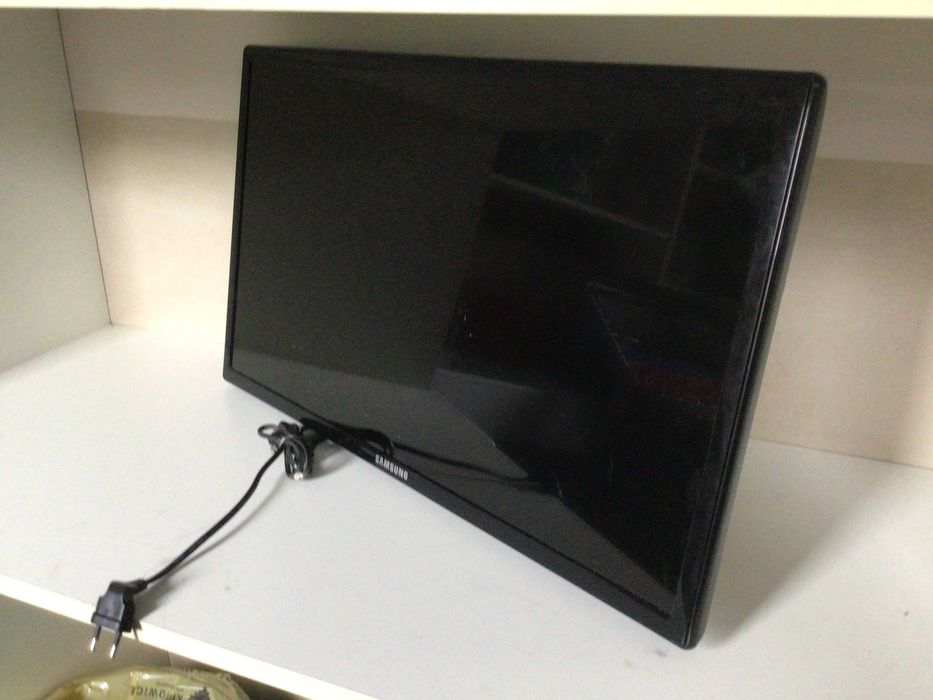 Telewizor Samsung UE26EH4000