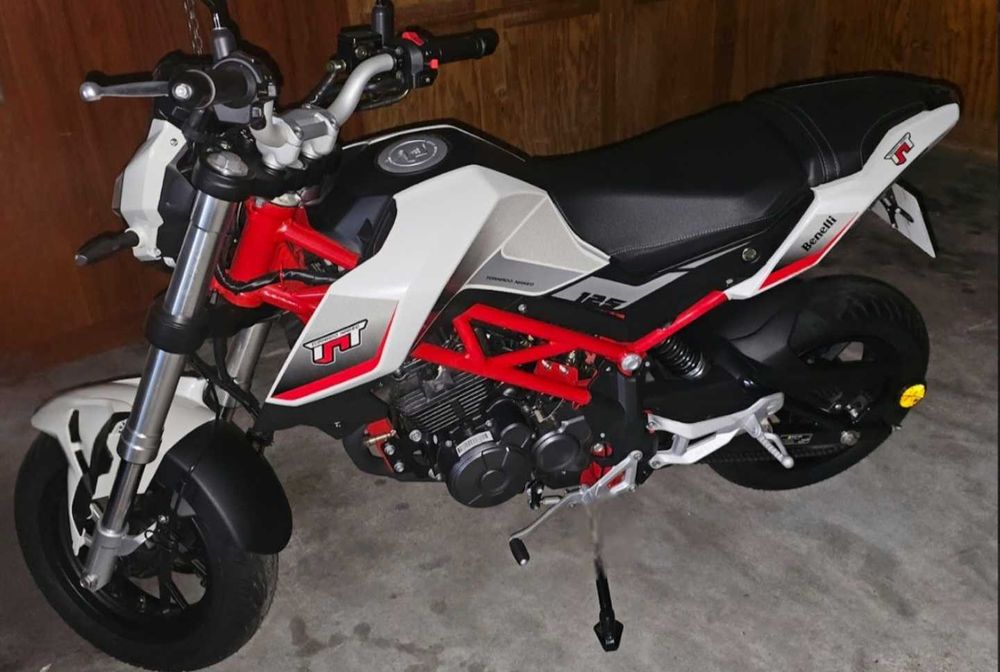 Benelli tnt 125 - como nova