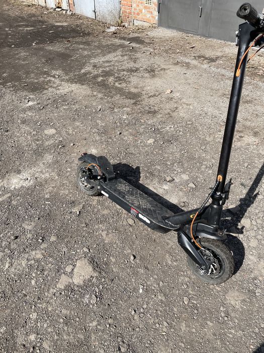 Єлектросамокат Forte E9GS .500BT