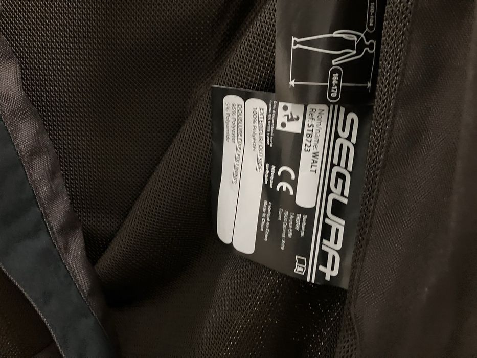 Casaco mota Segura oferta proteção cervical