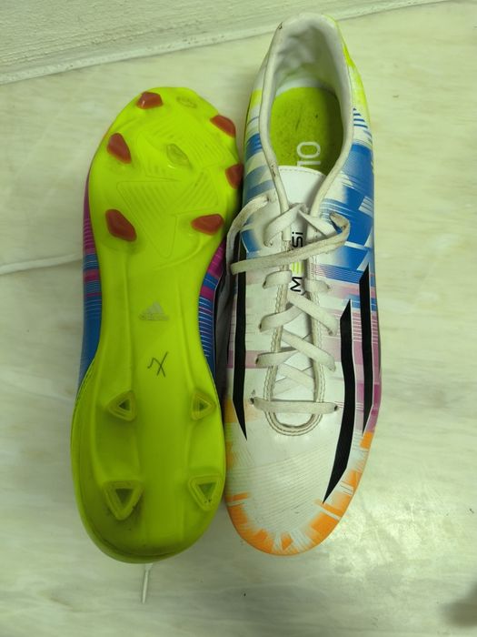 Chuteiras adidas Messi