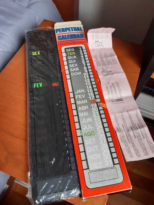 Calendário perpétuo (UK design) anos 90