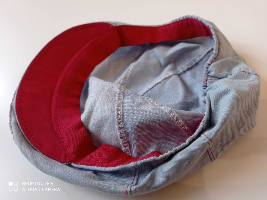 śliczny kaszkiet letni