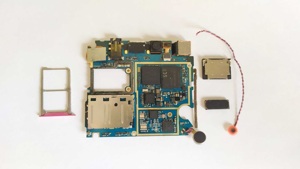 30грн Цена за всё Для Lenovo , 2 Камеры , вибро , лоток , динамики итд