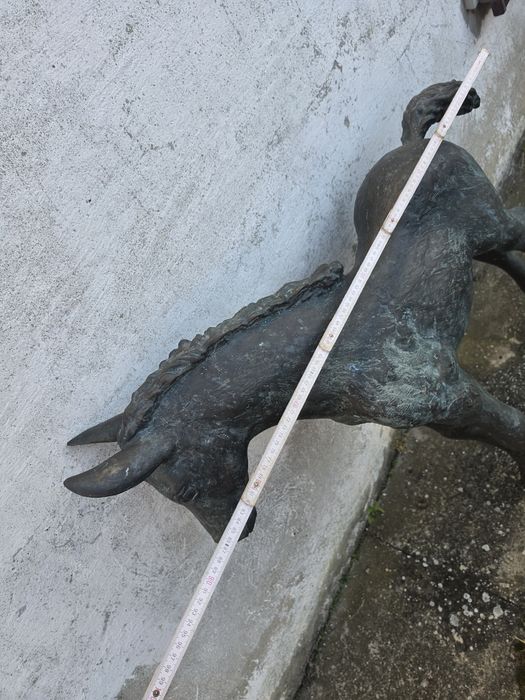 Kon z brazu rzeźba 90 cm