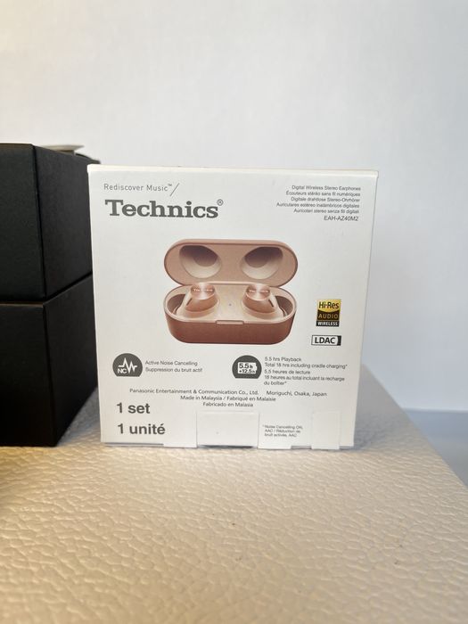 Technics sluchawki  bezprzedowodowe douszne różowe nowe etui ładujące