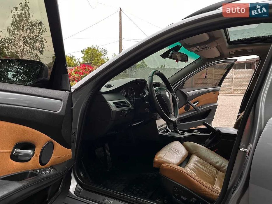 BMW 5 Series 2004