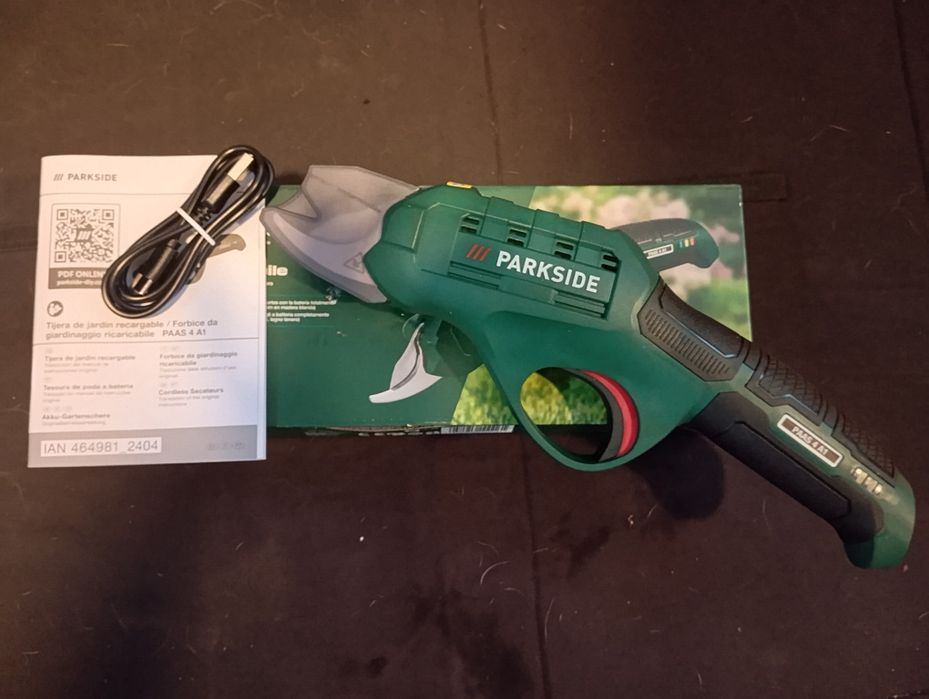 Tesoura de poda a bateria 4v Parkside