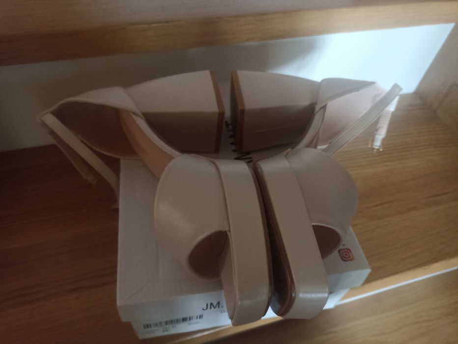 buty czółenka nowe 38