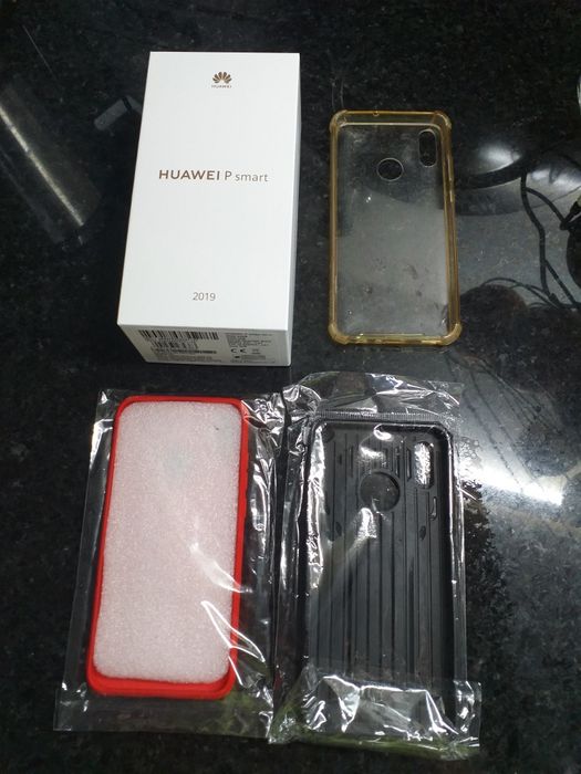 Várias  capas de TM Huawei 2019 NOVAS e realme pro 7