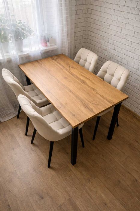 КОМПАКТНЫЙ! Стол обеденный для маленькой кухни. На 4 человек. Дуб