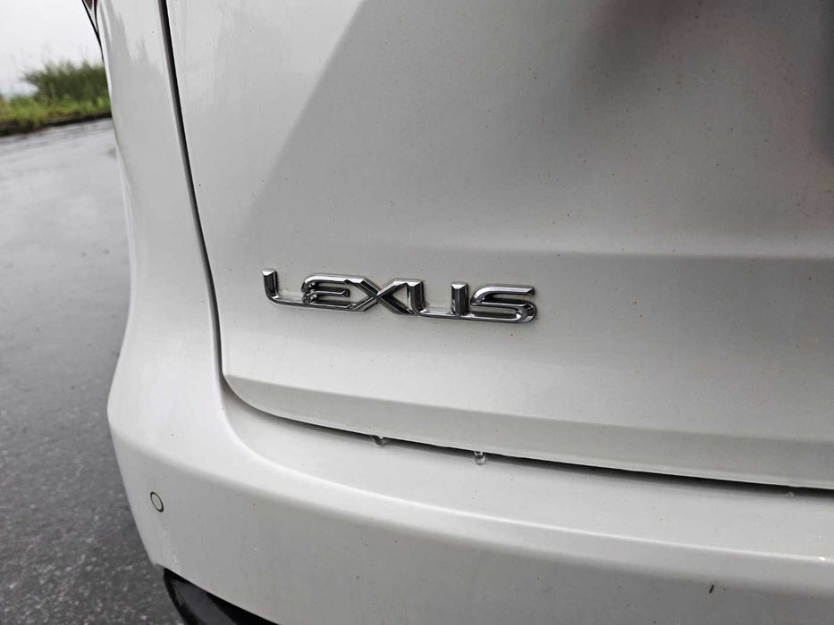 2018 Lexus NX 300h Hybrid
