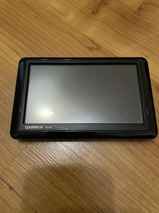 GPS-навигатор Garmin nuvi 1410 ширина 13,5см высота 8,5см.