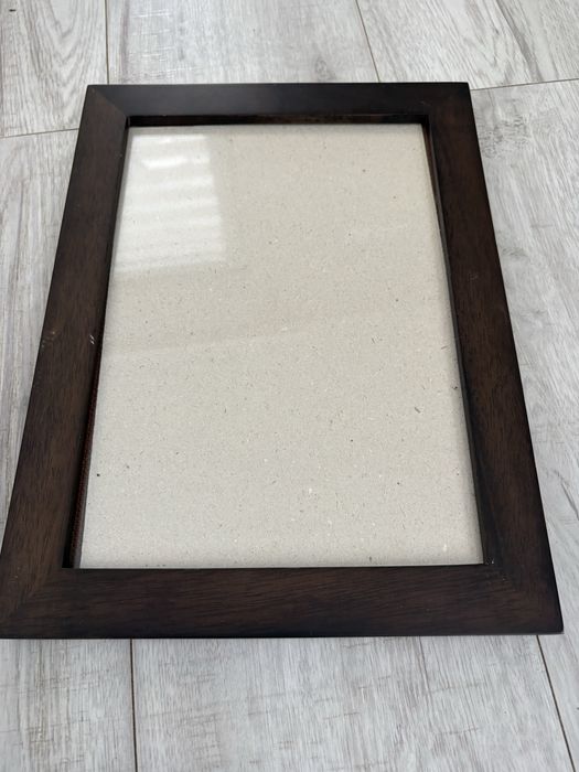 Duża drewniana ramka na zdjęcie