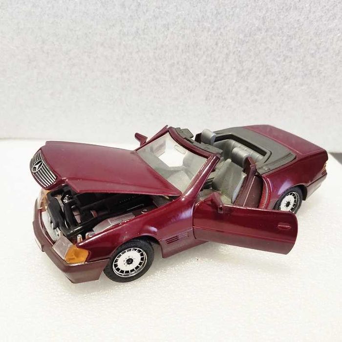 Majorette Mercedes 500 SL bordeaux Made in Portugal