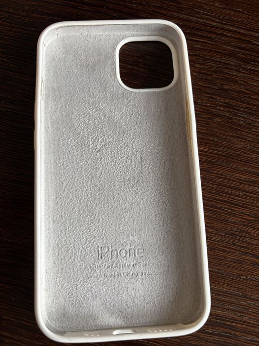 Sprzedam etui iPhone 13