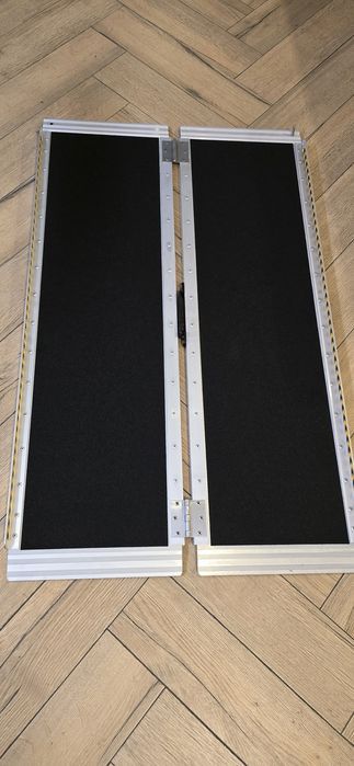 Rampa 122cm  podjazd dla wózków inwalidzkich aluminiowa