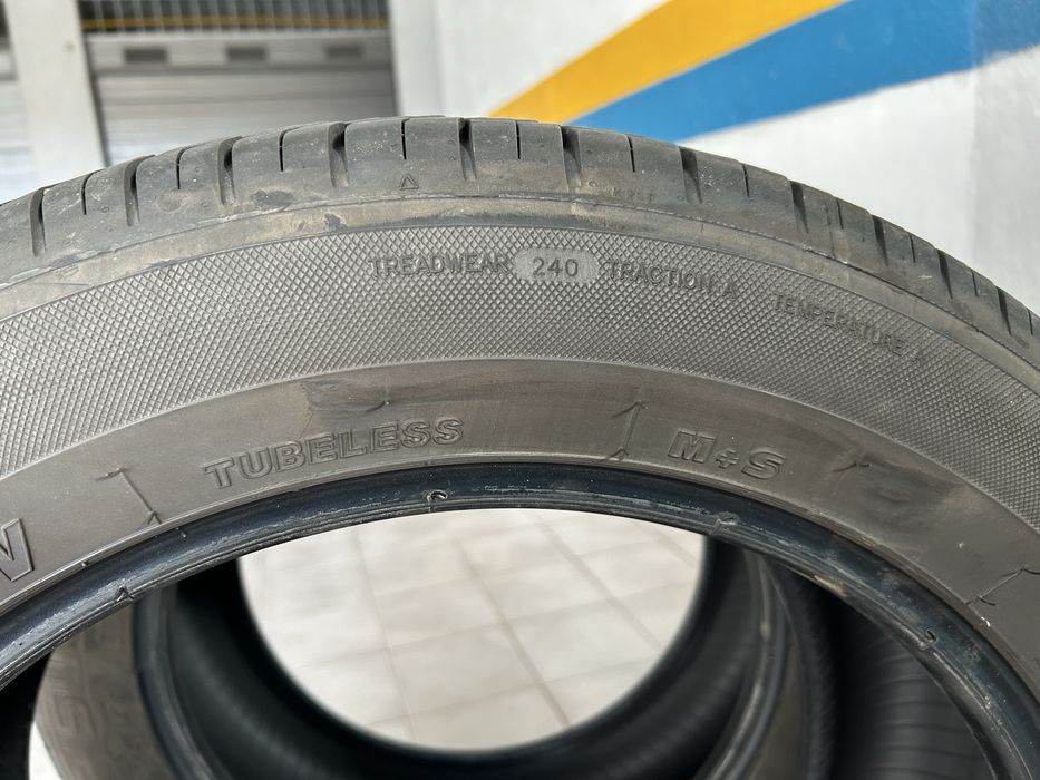 2 pneus “Kormoran” 235/55 R18 100V, como novos.