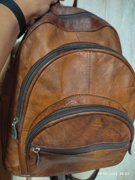 Mochila de couro cor camel