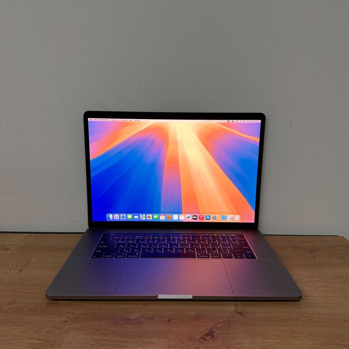 MacBook Pro 15 2019 {i7|16gb|256 ssd|AMD 555x-4gb} Гарантія . 60639SV