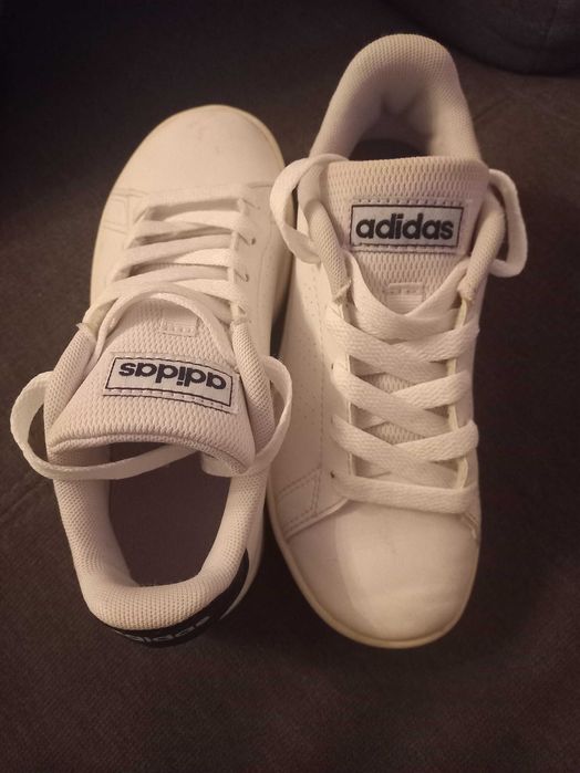 Sapatilhas Adidas 30