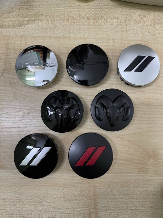Колпачки заглушки на литые диски Dodge