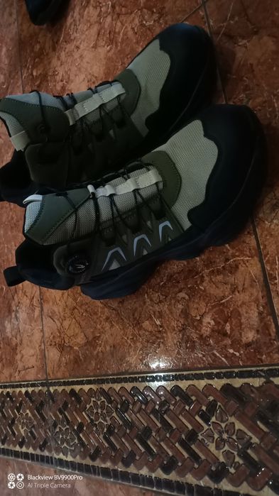 Продам змове взуття 46розмір