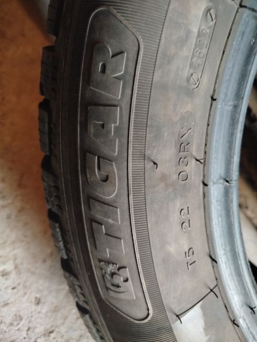 Гума зимня 215*65*r17 99h 1500грн/шт