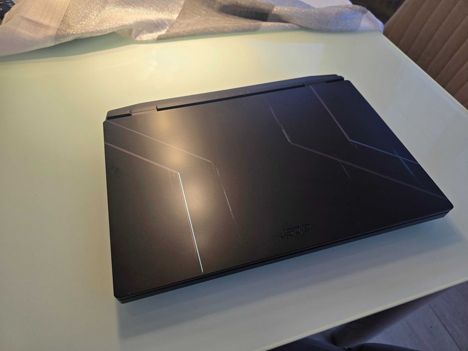 Laptop Acer Nitro 5 AN515-58-53F4