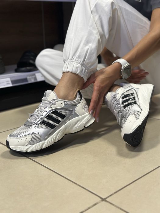 Жіночі оригінальні кросівки Adidas Crazychaos 2000 JR3491