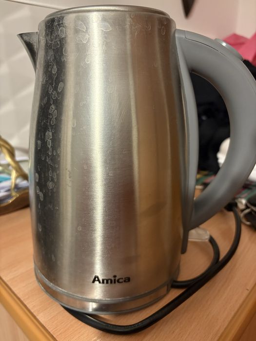 Czajnik Amica uszkodzony