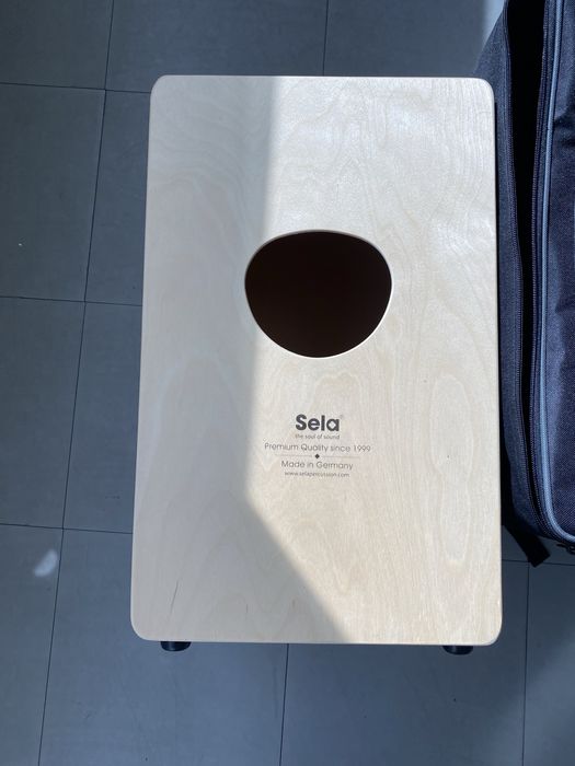 Vendo cajon Sela