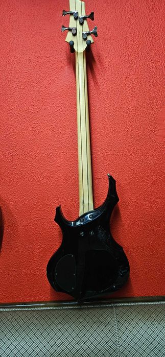 Baixo ESP LTD F-204 (Made in Korea) + Case Rígida