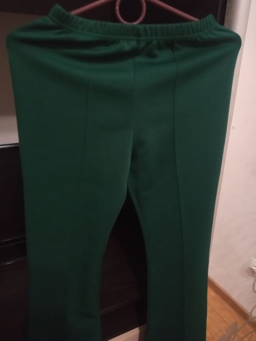 Зелені брюки кльош.штани зелені