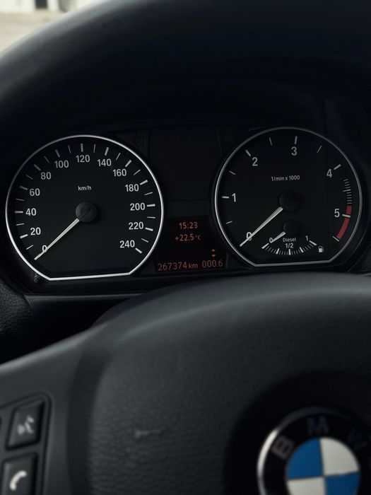 BMW 118d 2008 (3 portas)