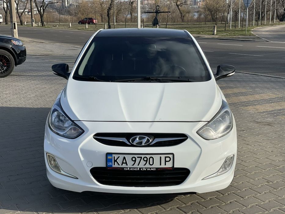 Продам Hyundai Accent 1.6 дизель автомат