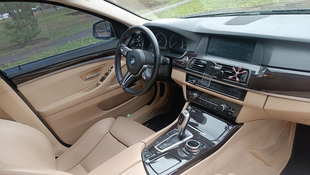 Продаю БМВ 5  ф10.