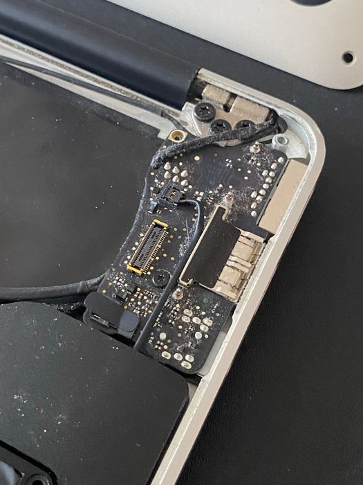 Apple Macbook Air 13 a1466 2017 розбитий екран на запчастини тачпад