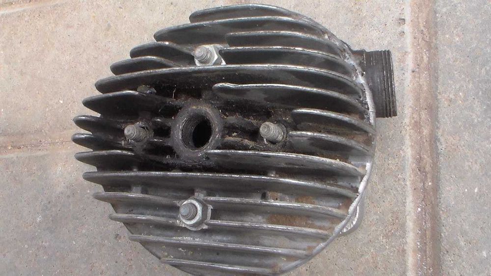 цилиндр с мопеда