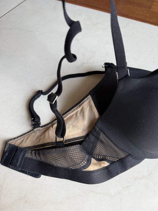 TRIUMPH Sloggi - nowy biustonosz, extra wykonanie i jakość. 75B.