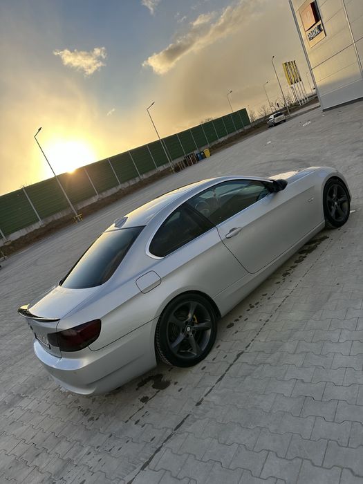 Sprzedam bmw e92 325i