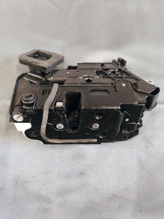 Fechadura / Fecho Porta Trás Esquerdo - 5K4839015Q - SEAT LEON (5F1)