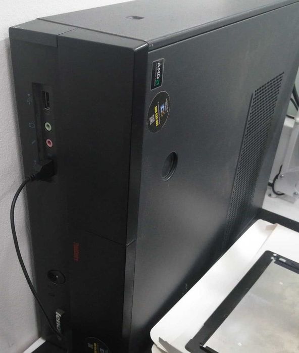 Computador (torre+monitor)