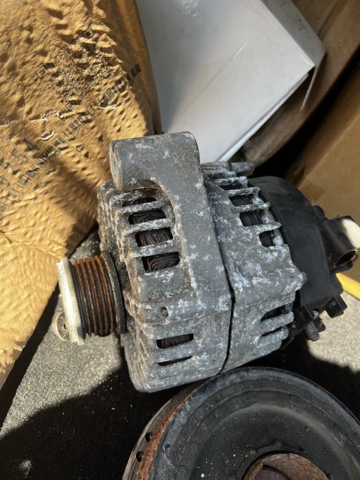 Alternator rozrusznik koło pasowe bmw e90 n47d20c e60 e61 e83