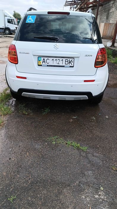 автомобіль SUZUKI SX4