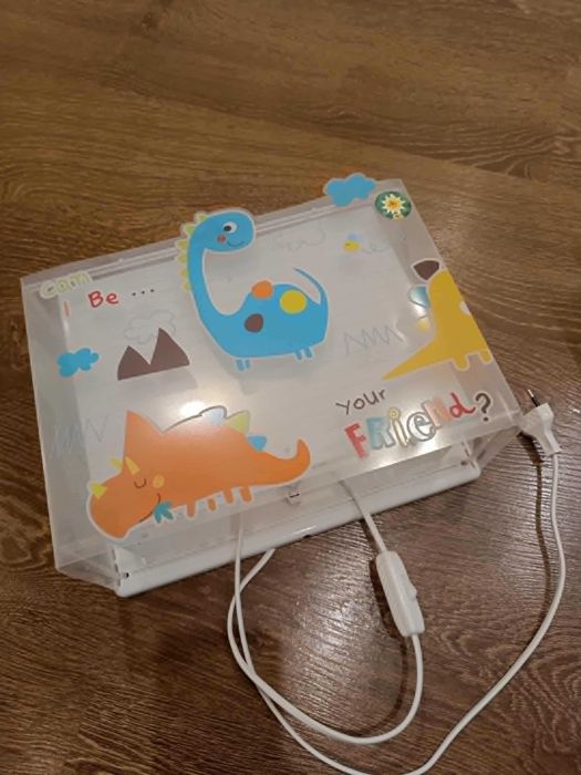 Lampa sufitowa i kinkiet dla dziecka