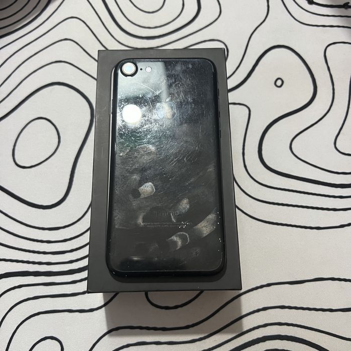 iPhone 7 128GB Preto / Desbloqueado / Caixa Original