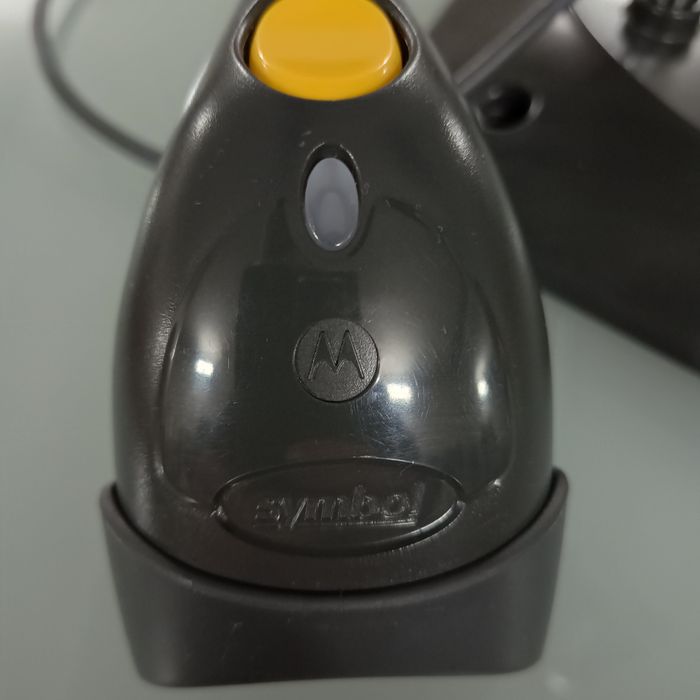 MOTOROLA - Scanner Laser Symbol LS1203 USB, Preto c/ Suporte - LS1203-