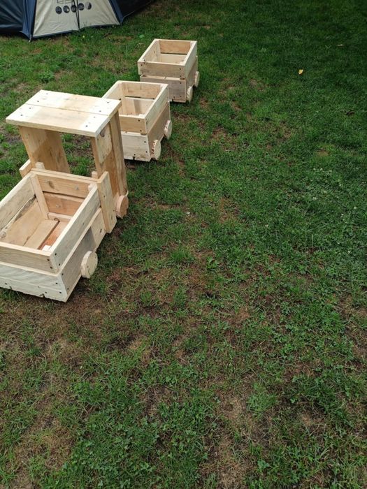 Ręcznie robiony drewniany pociąg